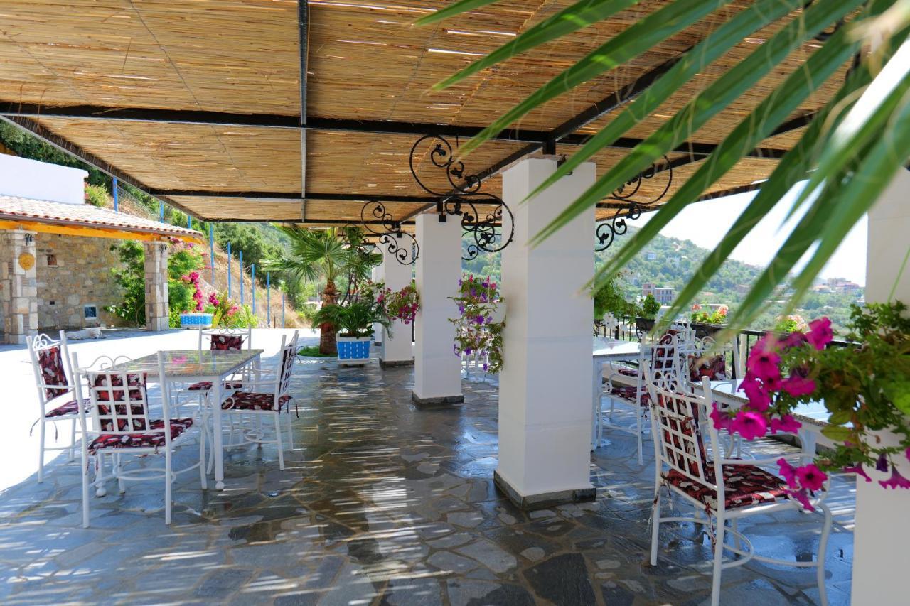 Vila Panorama Piqeras Bed & Breakfast Exterior foto