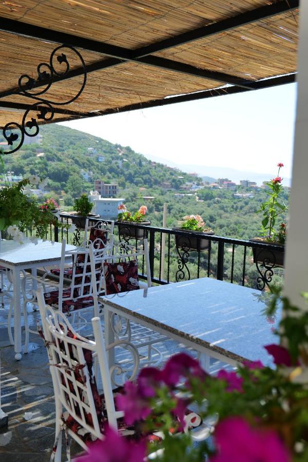 Vila Panorama Piqeras Bed & Breakfast Exterior foto