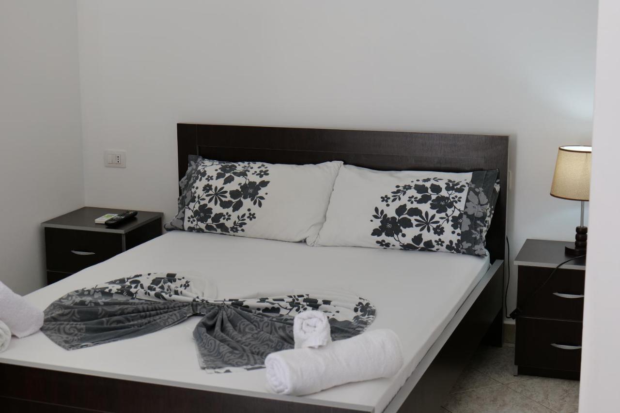 Vila Panorama Piqeras Bed & Breakfast Exterior foto