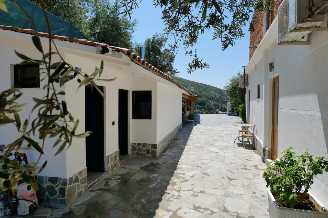 Vila Panorama Piqeras Bed & Breakfast Exterior foto