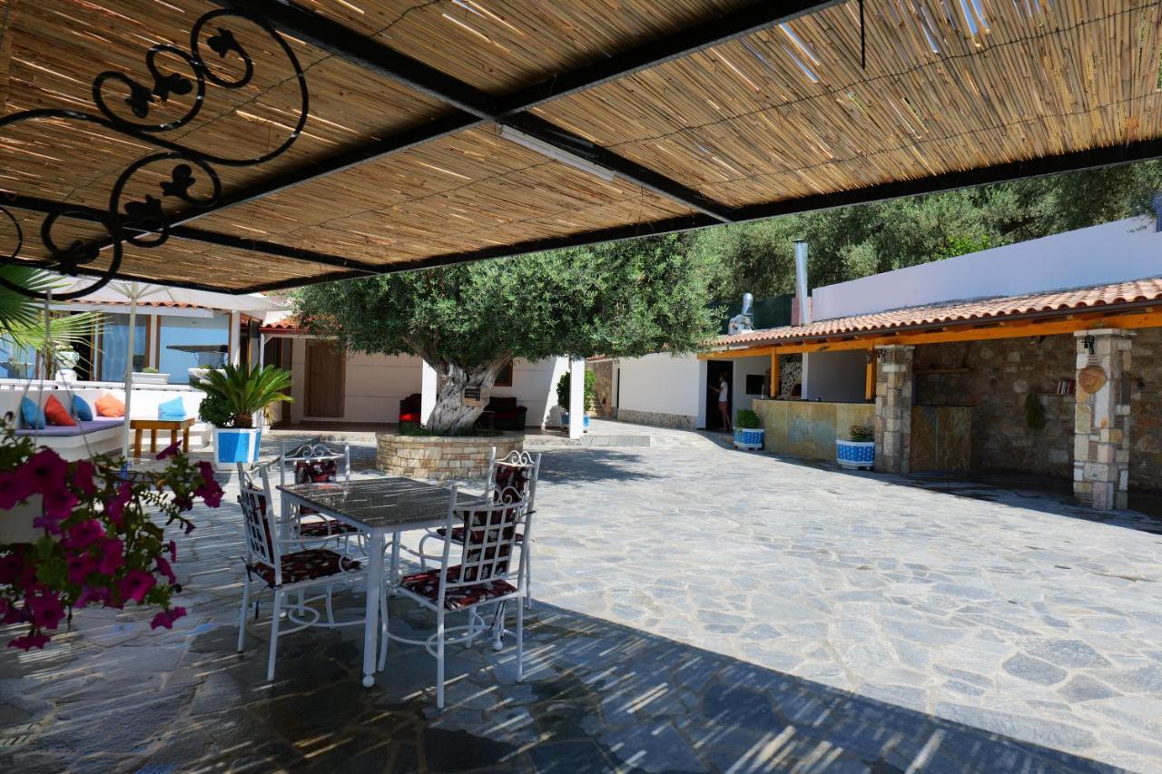 Vila Panorama Piqeras Bed & Breakfast Exterior foto