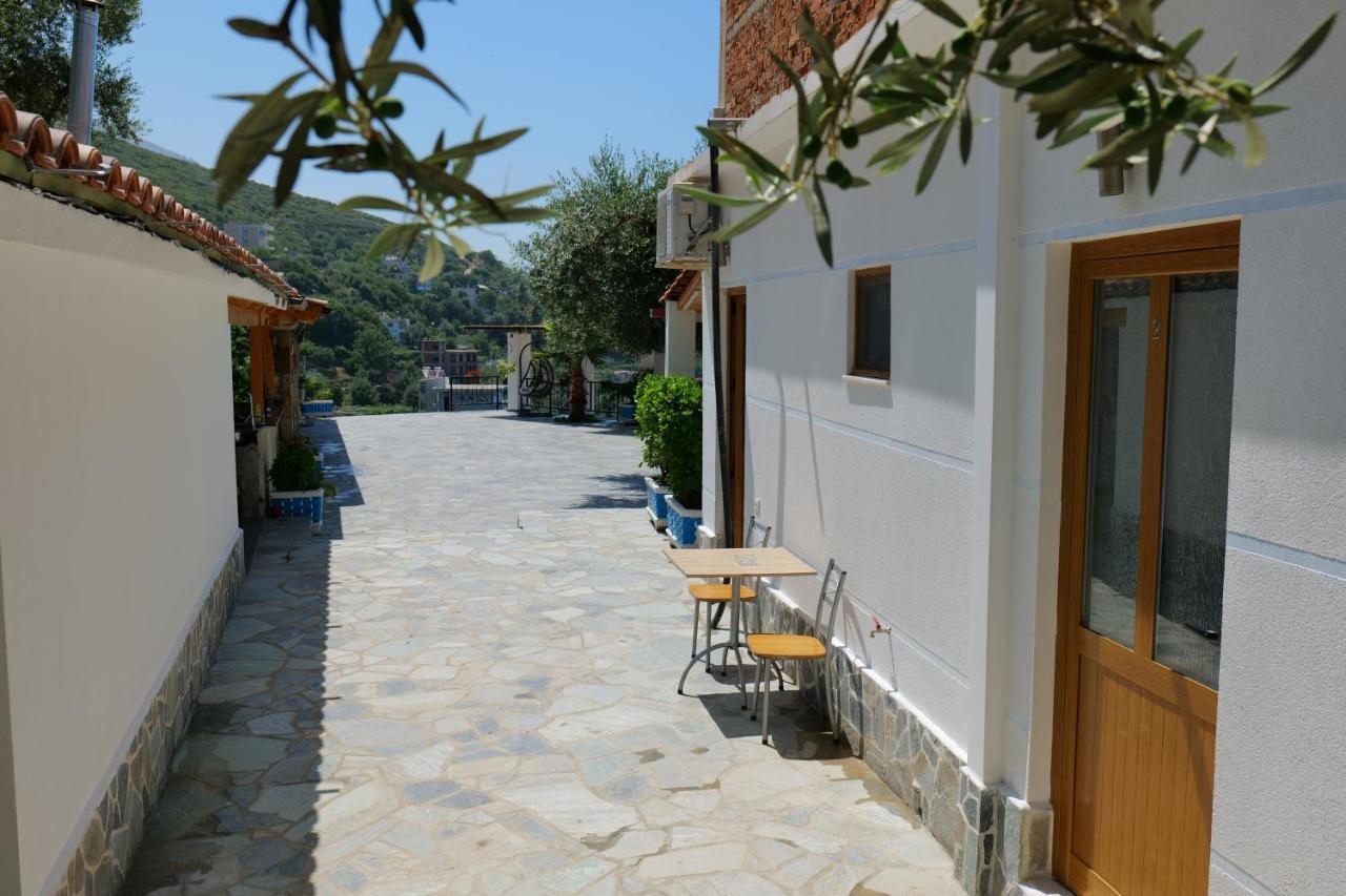 Vila Panorama Piqeras Bed & Breakfast Exterior foto