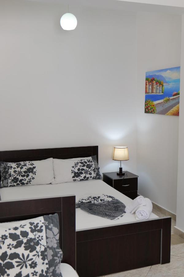 Vila Panorama Piqeras Bed & Breakfast Exterior foto