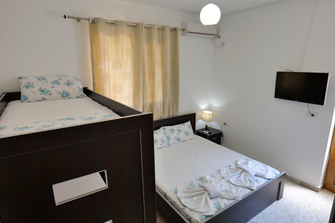 Vila Panorama Piqeras Bed & Breakfast Exterior foto