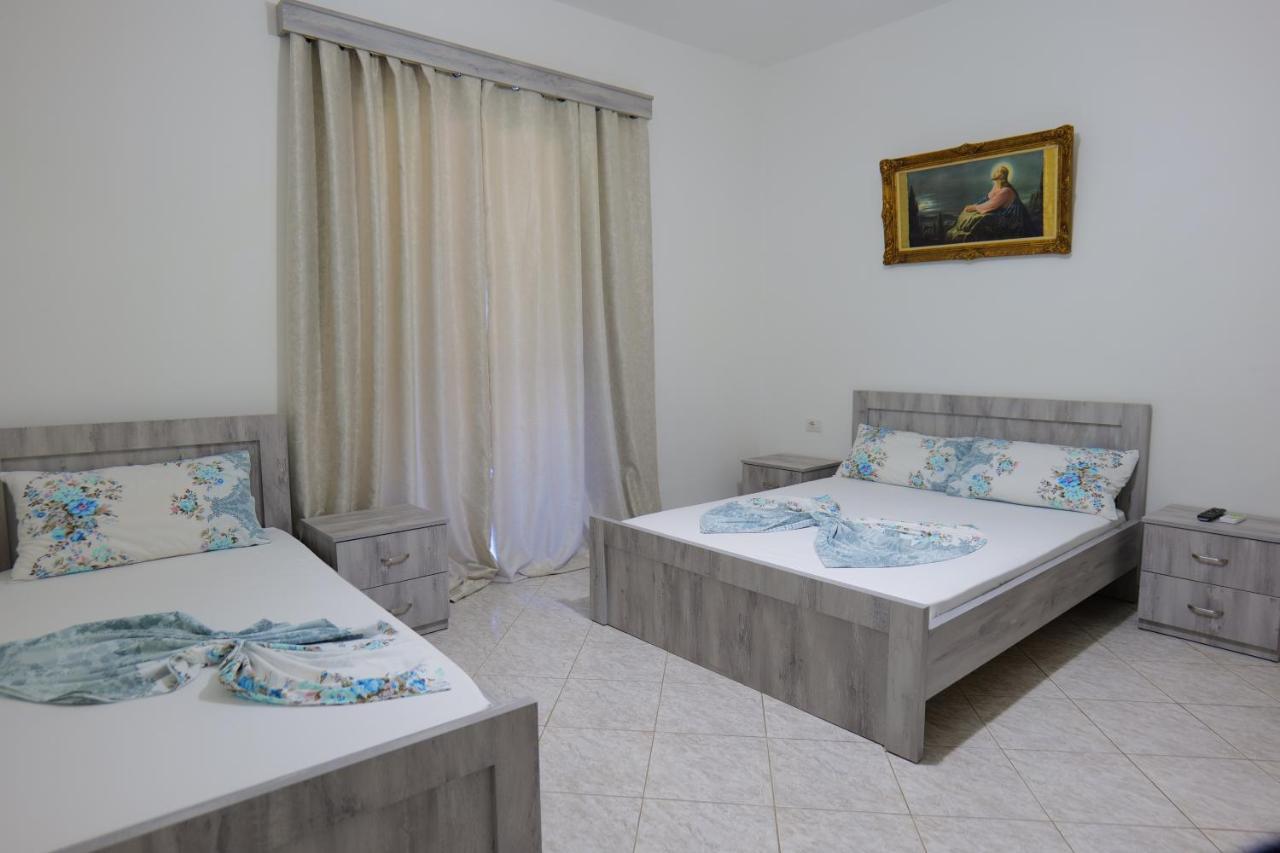 Vila Panorama Piqeras Bed & Breakfast Exterior foto